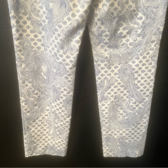 Margaret M Slimming Pants, Paisley Print, Size XL 
White, blue Paisley Pants - Picture 7 of 12